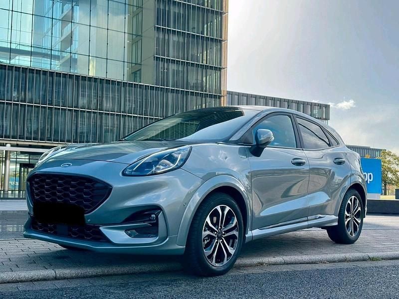 Grau Gebraucht 2023 Ford Puma Gen-E ST-Line SUV | 19.999 € (Superpreis) - Bild 1/4