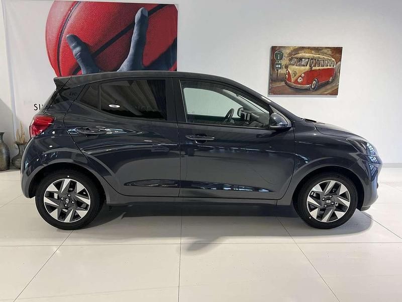 Gebraucht Hyundai i10 GO! 79 PS (58 kW) 2024 Aurora gray pearl Kleinwagen