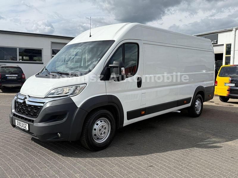 Weiß Gebraucht 2015 Citroën Jumper Van / Kleinbus | 11.550 € (Etwas zu teuer) - Bild 1/4