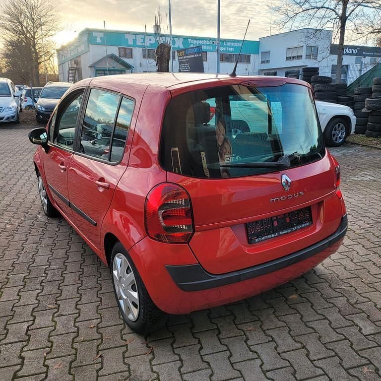 Gebraucht Renault Modus Dynamique 79 PS (58 kW) 2009 Rot Van / Kleinbus