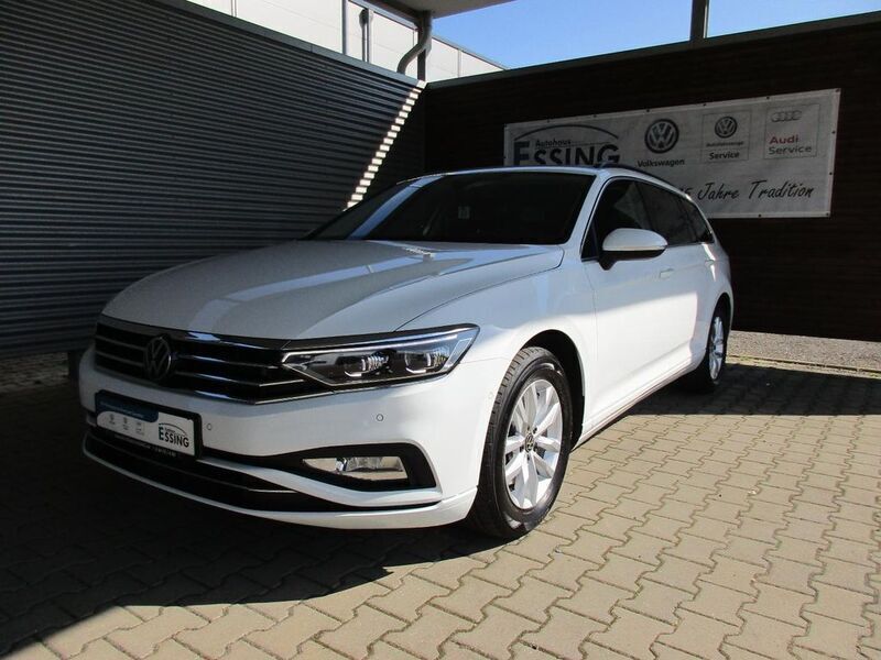 Gebraucht VW Passat IQ Drive 150 PS (110 kW) 2022 Weiß Kombi