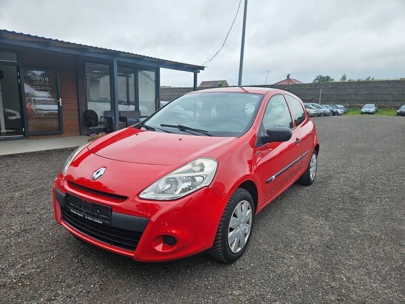 Gebraucht Renault Clio III 75 PS (55 kW) 2011 Rot Kleinwagen