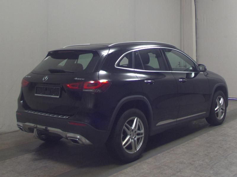 Gebraucht Mercedes GLA220 Progressive 190 PS (139 kW) 2022 Schwarz SUV