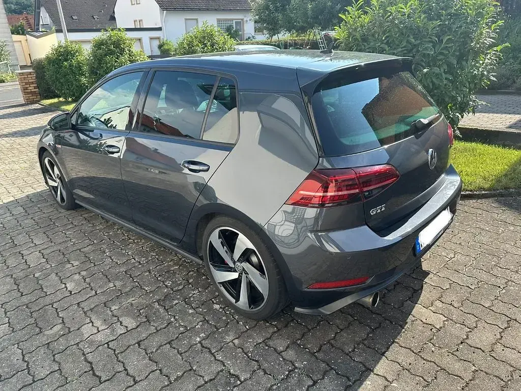 Gebraucht VW Golf VII GTI 230 PS (169 kW) 2017 Grau Limousine