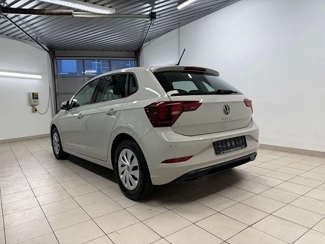 Gebraucht VW Polo Life 80 PS (58 kW) 2023 Grau Limousine