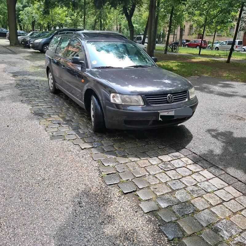 Schwarz Gebraucht 1997 VW Passat Kombi | 999 € - Bild 1/4