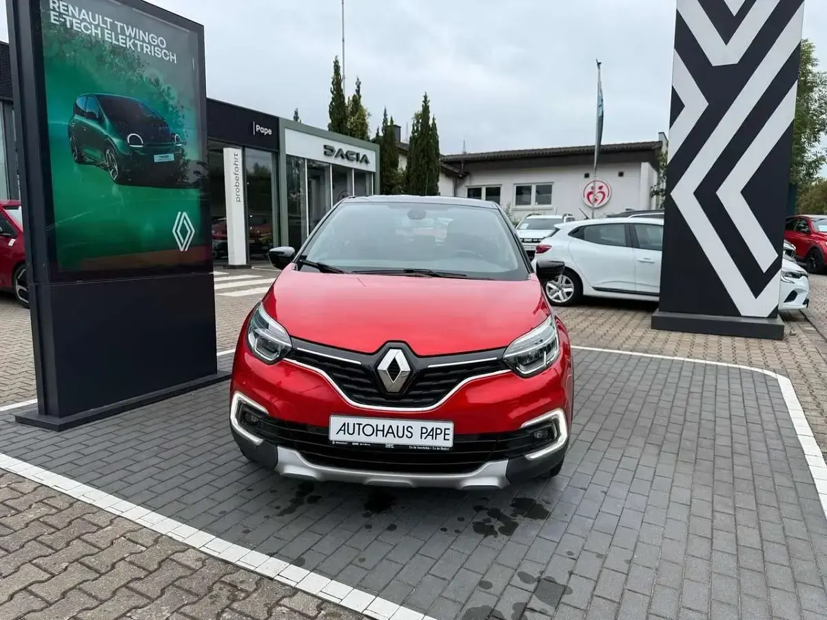 Gebraucht Renault Captur Intens 118 PS (86 kW) 2018 Rot SUV
