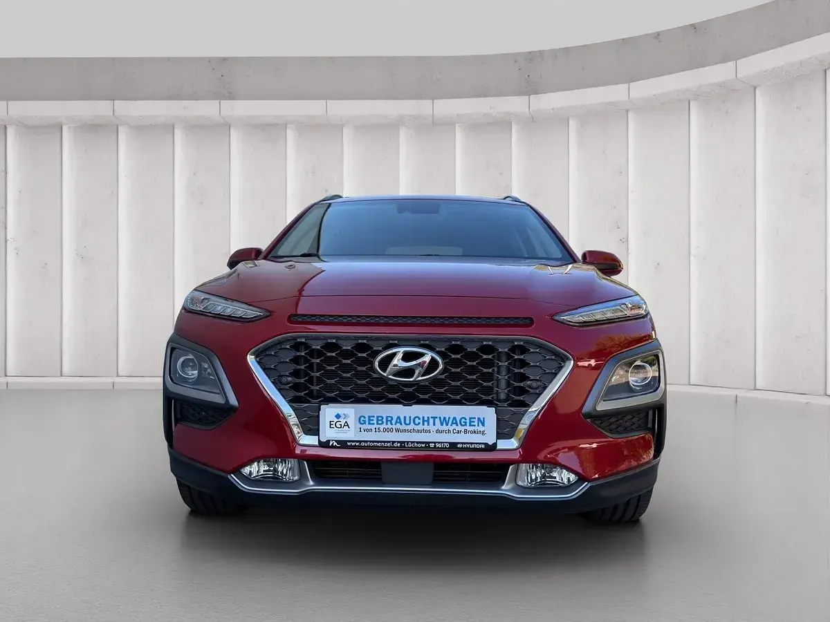 Gebraucht Hyundai Kona Premium 120 PS (88 kW) 2021 Rot metallic SUV