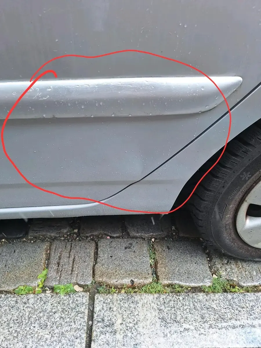 Gebraucht Toyota Corolla 97 PS (71 kW) 2003 Silber Kleinwagen