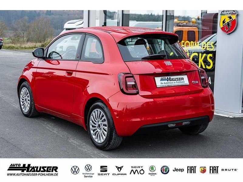 Gebraucht Fiat 500e Red 86 kW (118 PS) 2025 Rot Kleinwagen