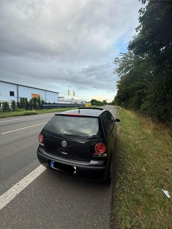 Gebraucht VW Polo 65 PS (47 kW) 2007 Schwarz Kleinwagen