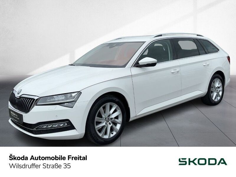 Candyweiß Gebraucht 2020 Skoda Superb Style Kombi | 26.490 € (Fairer Preis) - Bild 1/4