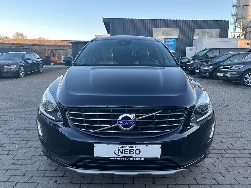 Gebraucht Volvo XC60 Business Edition 190 PS (139 kW) 2017 Blau SUV