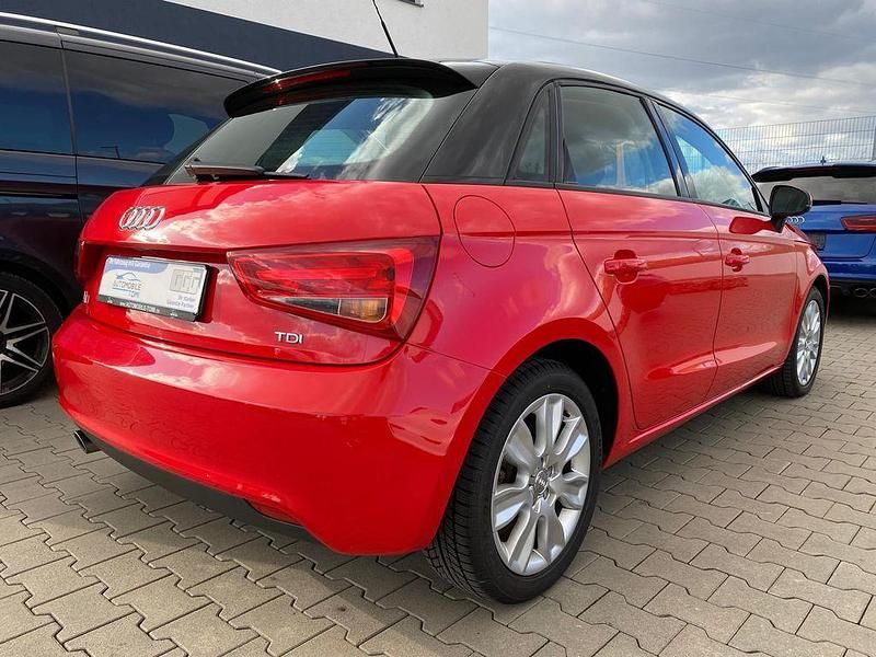 Gebraucht Audi A1 Sportback Ambition 90 PS (66 kW) 2013 Rot Kleinwagen