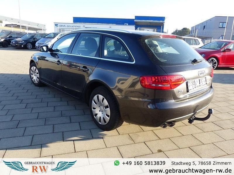 Second-hand Audi A4 143 CP (105 kW) 2010 Gri Berlinǎ
