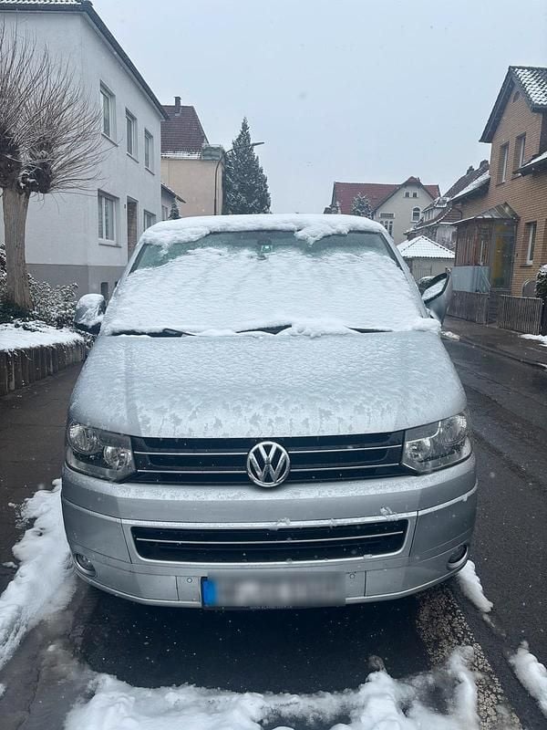 Gebraucht VW Multivan Highline 180 PS (132 kW) 2012 Silber Van