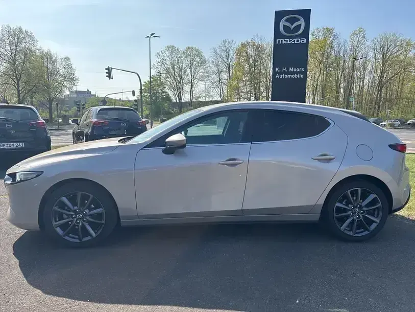 Gebraucht Mazda 3 Exclusive-Line 140 PS (102 kW) 2025 Platinum quartz m Limousine