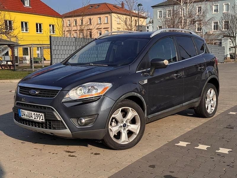 Grau Gebraucht 2010 Ford Kuga Titanium SUV | 7.500 € (Etwas zu teuer) - Bild 1/4