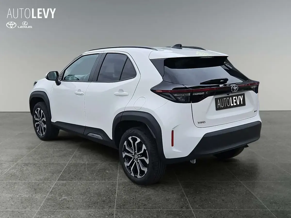 Gebraucht Toyota Yaris Cross Style 116 PS (85 kW) 2025 Weiß SUV