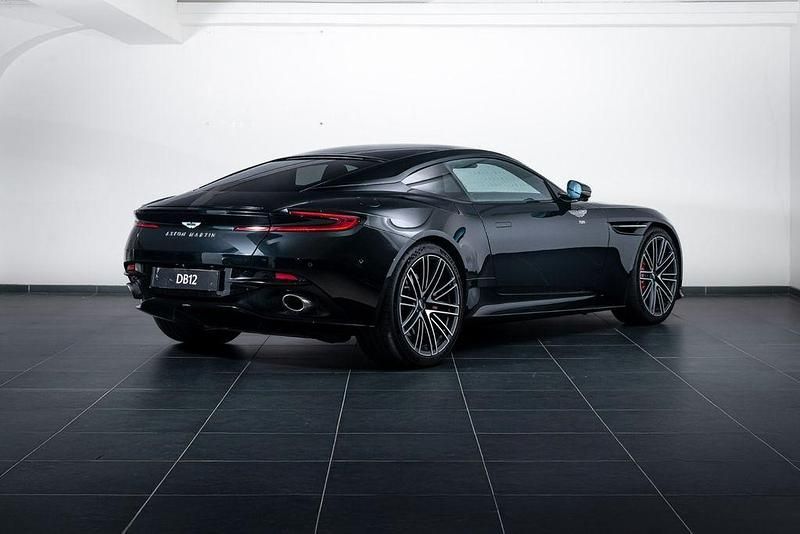 Gebraucht Aston Martin DB12 680 PS (500 kW) 2025 Schwarz