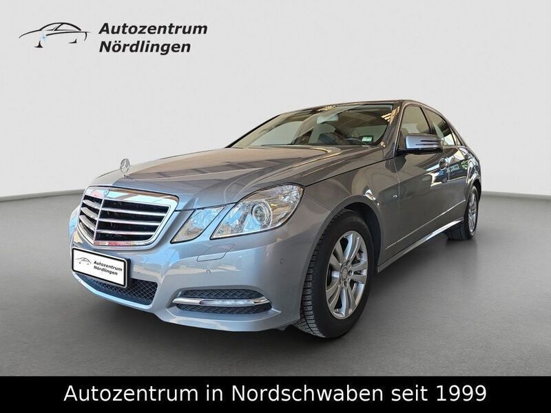 Silber Gebraucht 2010 Mercedes E250 Avantgarde Limousine | 15.519 € (Etwas zu teuer) - Bild 1/4