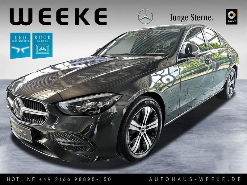 Grau Gebraucht 2024 Mercedes C180 Advanced Limousine | 36.768 € (Fairer Preis) - Bild 1/4