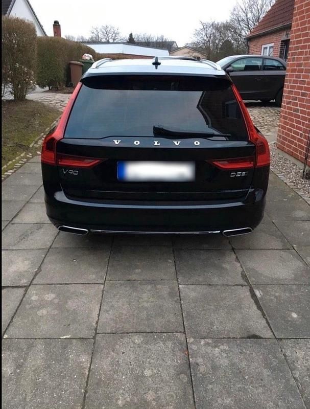 Gebraucht Volvo V90 235 PS (172 kW) 2016 Schwarz Kombi