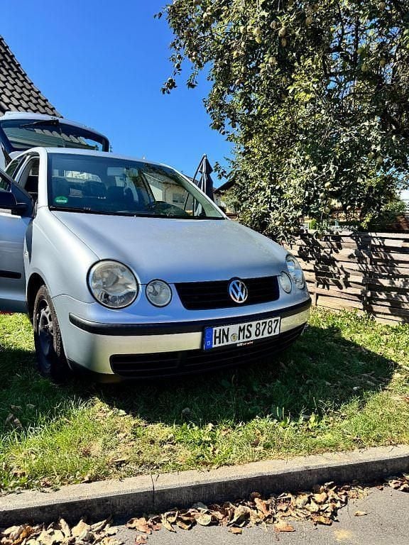 Silber Gebraucht 2004 VW Polo Basis Limousine | 699 € (Superpreis) - Bild 1/4