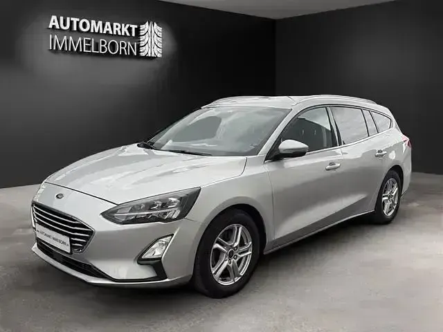 Gebraucht Ford Focus Cool & Connect 150 PS (110 kW) 2020 Silber (metallic) Kombi