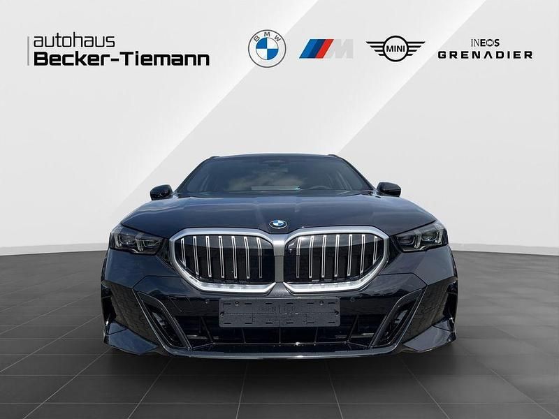 Neu BMW 540 Exclusive 286 PS (210 kW) 2025 Schwarz Limousine