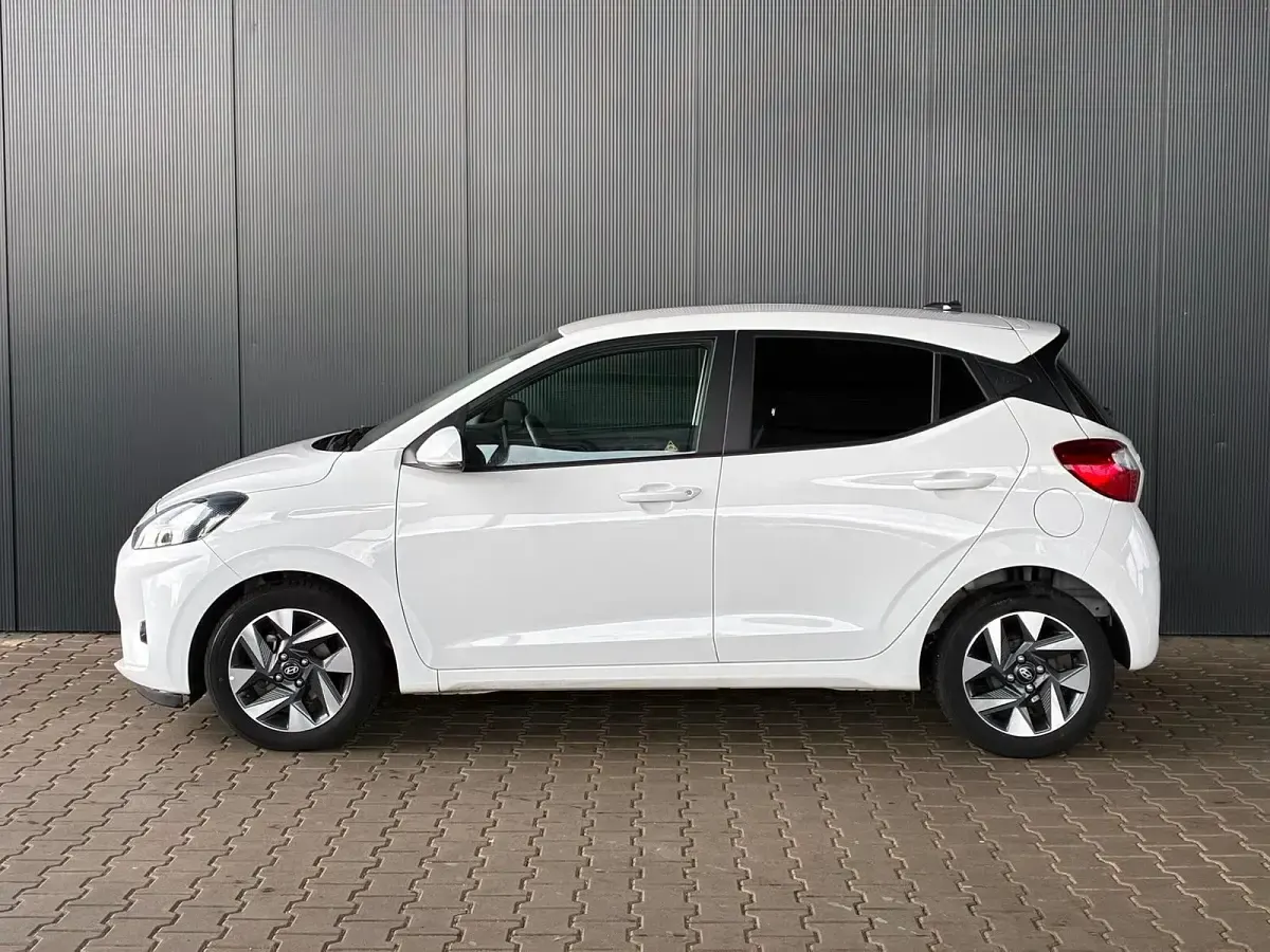 Gebraucht Hyundai i10 Comfort 63 PS (46 kW) 2025 Weiß (atlas white) Kleinwagen