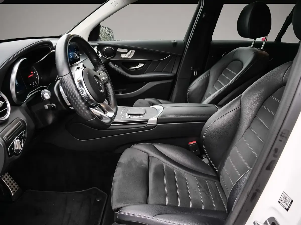 Gebraucht Mercedes GLC400d Sport 330 PS (242 kW) 2022 Manufacturer SUV