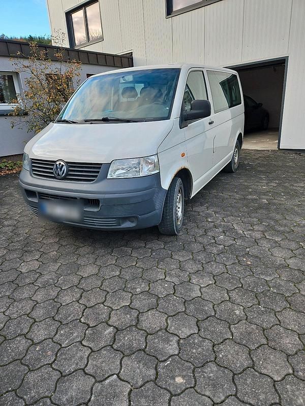 Weiß Gebraucht 2004 VW T5 Van | 3.950 € (Guter Preis) - Bild 1/4