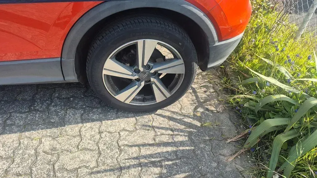 Gebraucht Audi Q2 Sport 150 PS (110 kW) 2017 Orange SUV