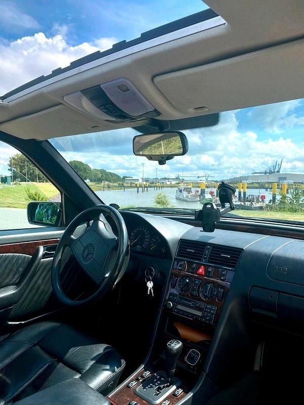 Gebraucht Mercedes C280 Elegance 193 PS (141 kW) 1997 Schwarz Limousine