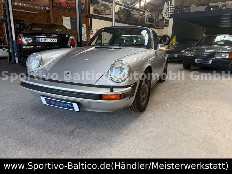 Gebraucht Porsche 911 150 PS (110 kW) 1975 Silber Cabrio