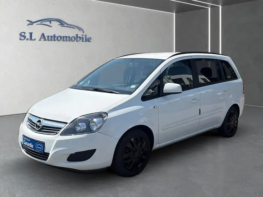 Gebraucht Opel Zafira Family 140 PS (102 kW) 2014 Weiß Van / Kleinbus