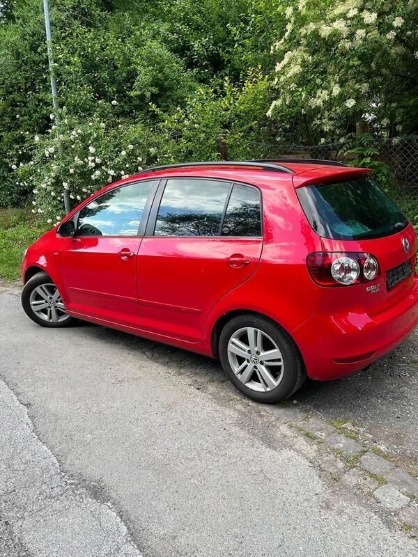 Rot Gebraucht 2012 VW Golf VII Match Limousine | 6.699 € (Fairer Preis) - Bild 1/4