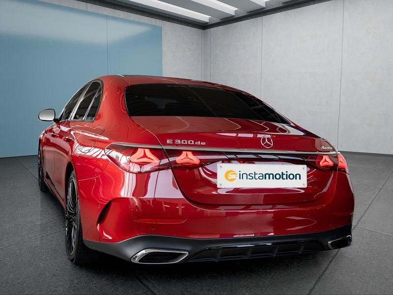 Gebraucht Mercedes E300 197 PS (144 kW) 2025 Rot Limousine