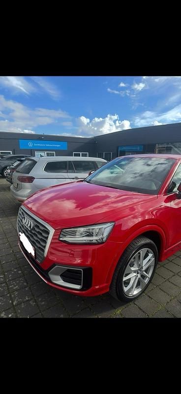 Gebraucht Audi Q2 190 PS (139 kW) 2018 Rot SUV