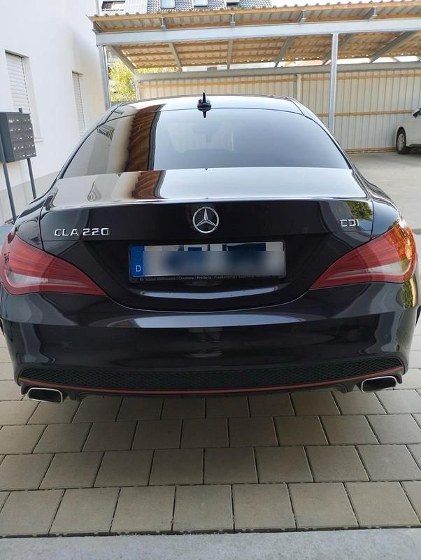 Usata Mercedes CLA220 2014 Viola Berlina