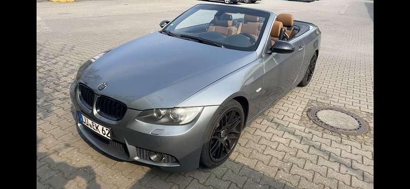 Grau Gebraucht 2008 BMW 325 Cabriolet M Sport Cabrio | 14.500 € (Teuer) - Bild 1/4