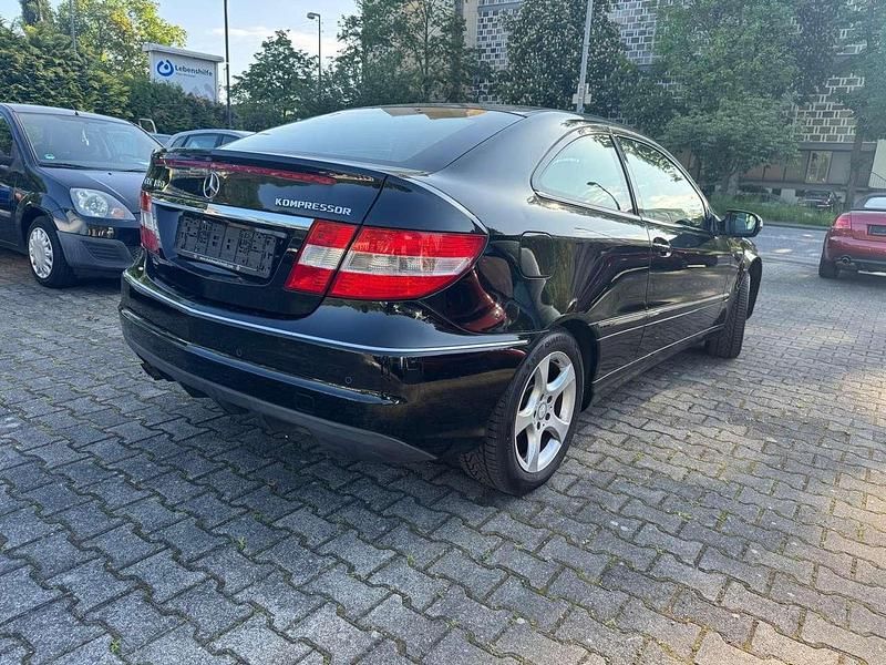 Gebraucht Mercedes CLC180 143 PS (105 kW) 2009 Schwarz  unilack Coupé