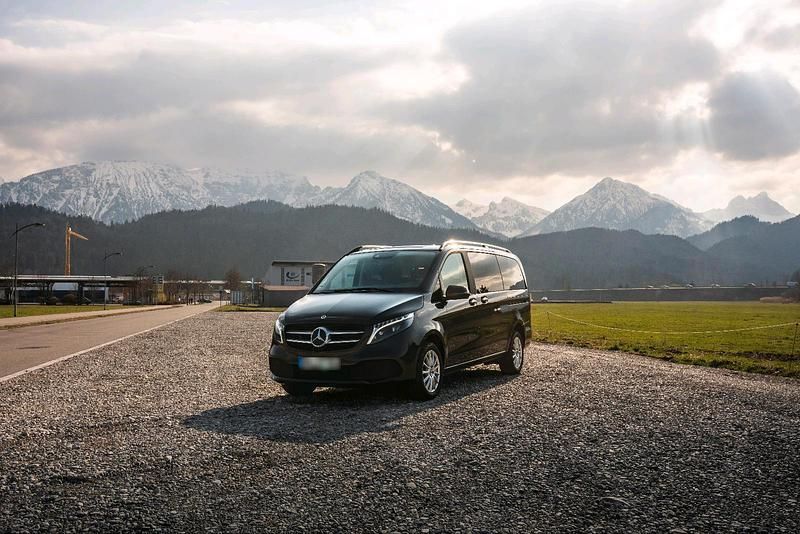 Gebraucht Mercedes V250 190 PS (139 kW) 2023 Schwarz Van / Kleinbus