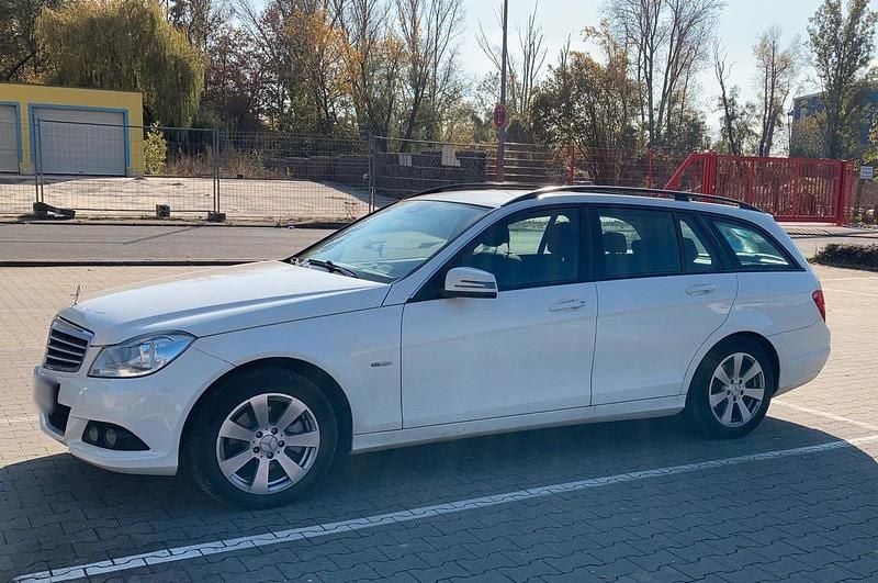 Gebraucht Mercedes C200 136 PS (100 kW) 2011 Weiß Kombi