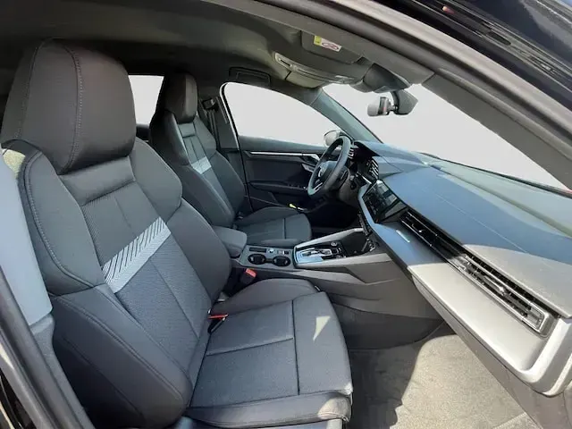 Neu Audi A3 Sportback e-tron Comfort 204 PS (150 kW) 2026 Brillantschwarz Kleinwagen