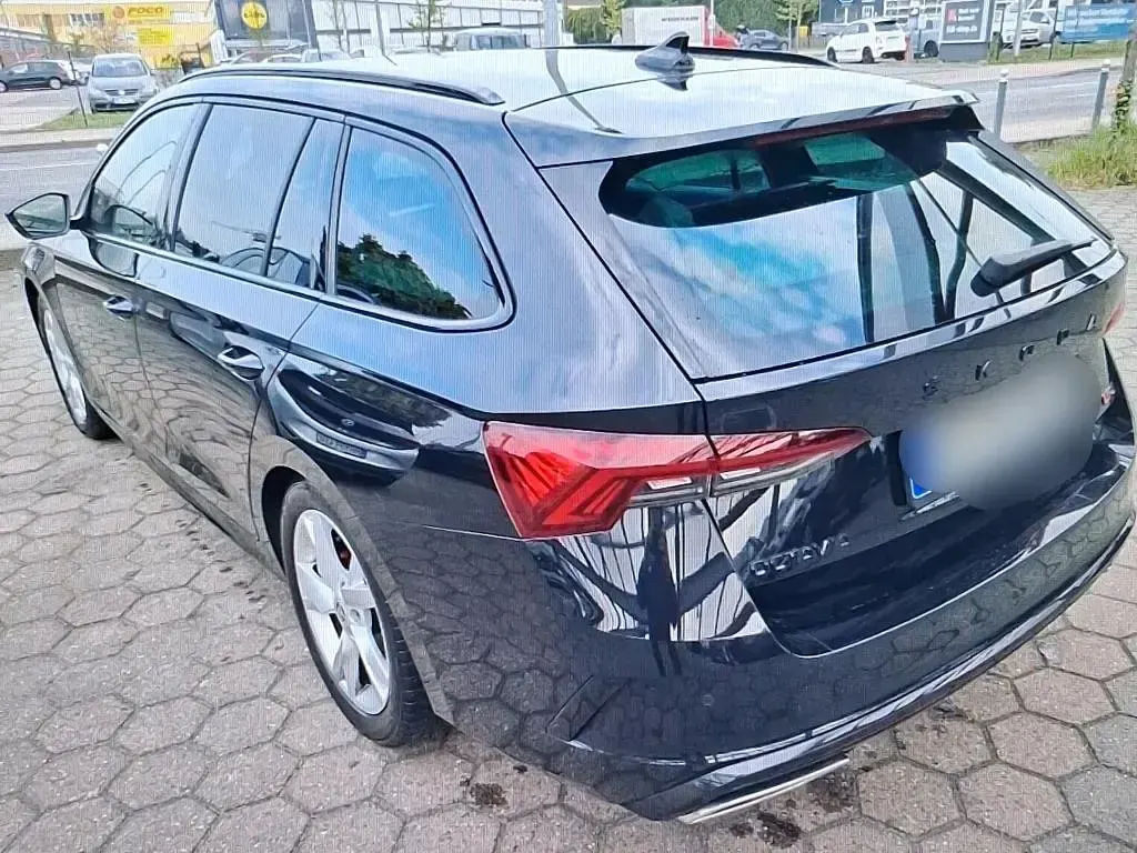 Gebraucht Skoda Octavia RS 200 PS (147 kW) 2022 Schwarzmagic perleffekt Kombi
