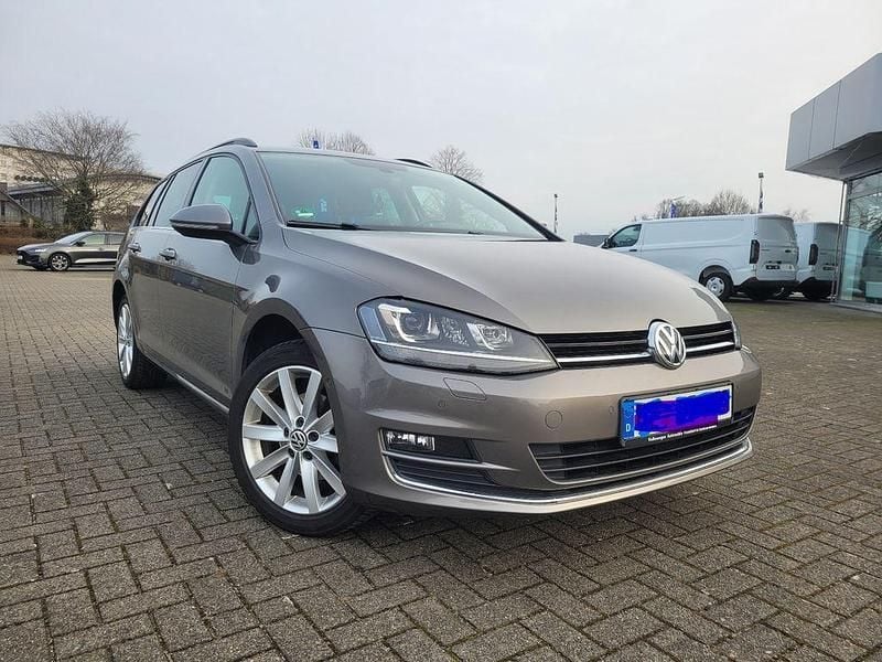 Grau Gebraucht 2017 VW Golf VII Highline Kombi | 15.000 € (Fairer Preis) - Bild 1/4