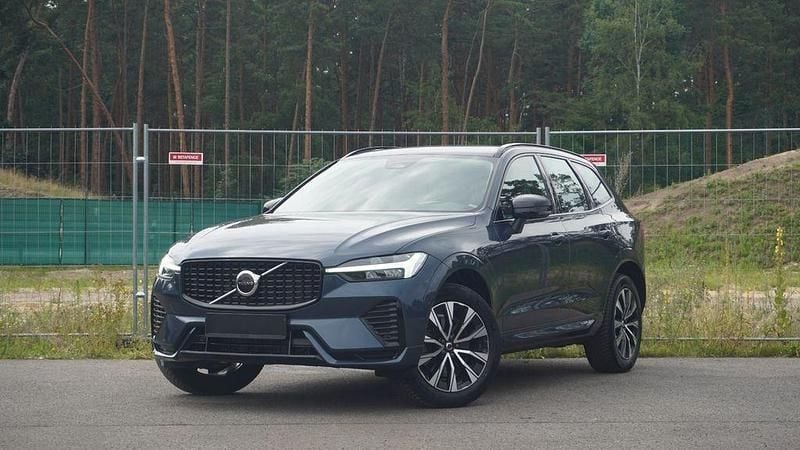 Blau Gebraucht 2023 Volvo XC60 Plus SUV | 33.900 € (Superpreis) - Bild 1/4