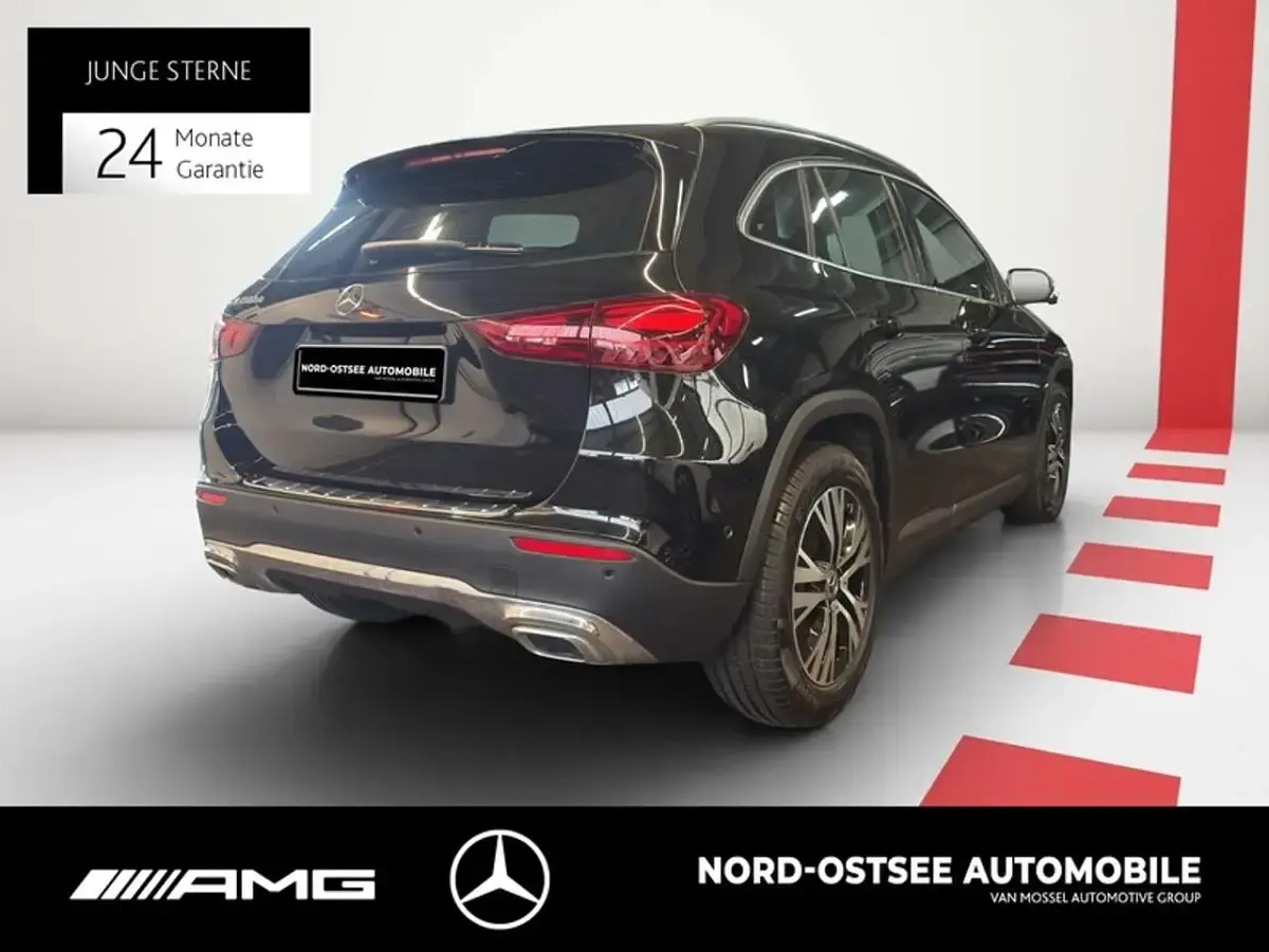 Gebraucht Mercedes GLA200 Progressive 150 PS (110 kW) 2025 Metalliclack kosmosschwarz SUV